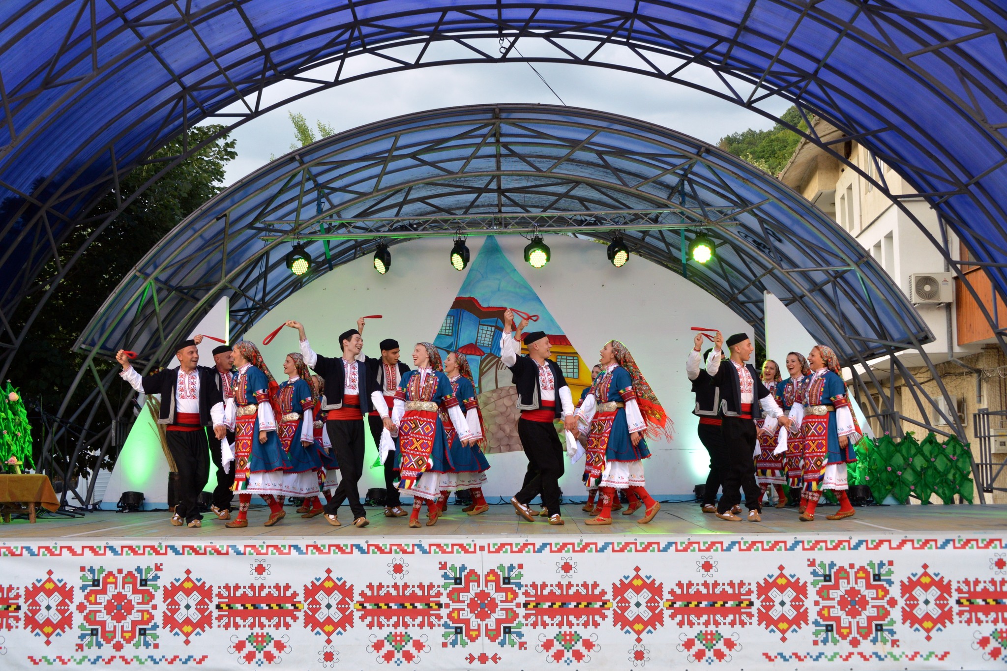 Люлякова ръченица