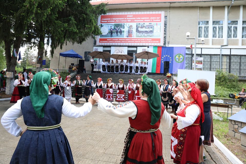 Национален събор - надпяване "Авлига пее"